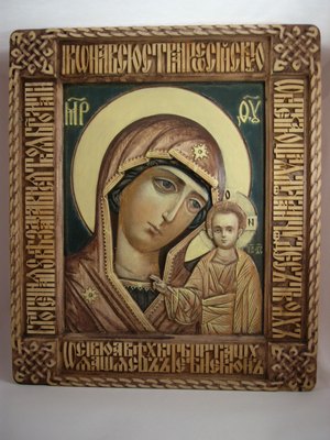 Икона резная Казанская икона Божией Матери